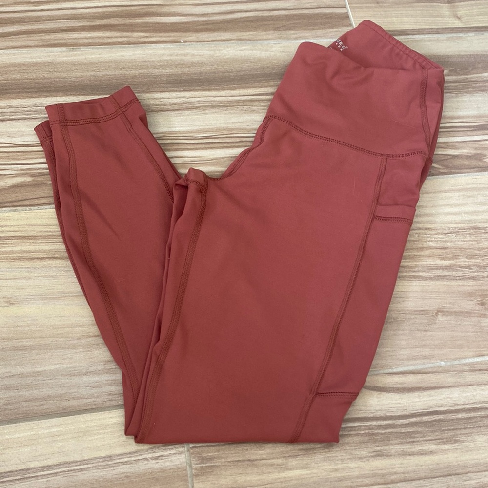 90 degree leggings.                                   perfect condition no stain